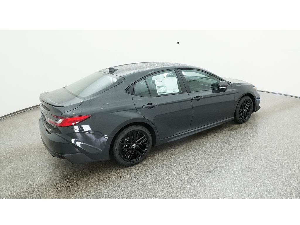 Used 2025 Toyota Camry SE FWD image 11