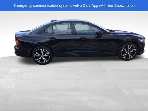 Used 2024 Volvo S60 B5 Core image 7