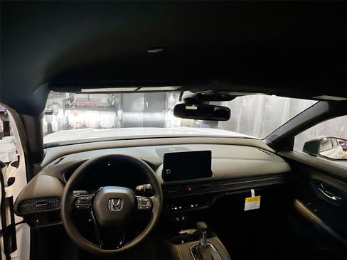 New 2026 Honda HR-V Sport image 30