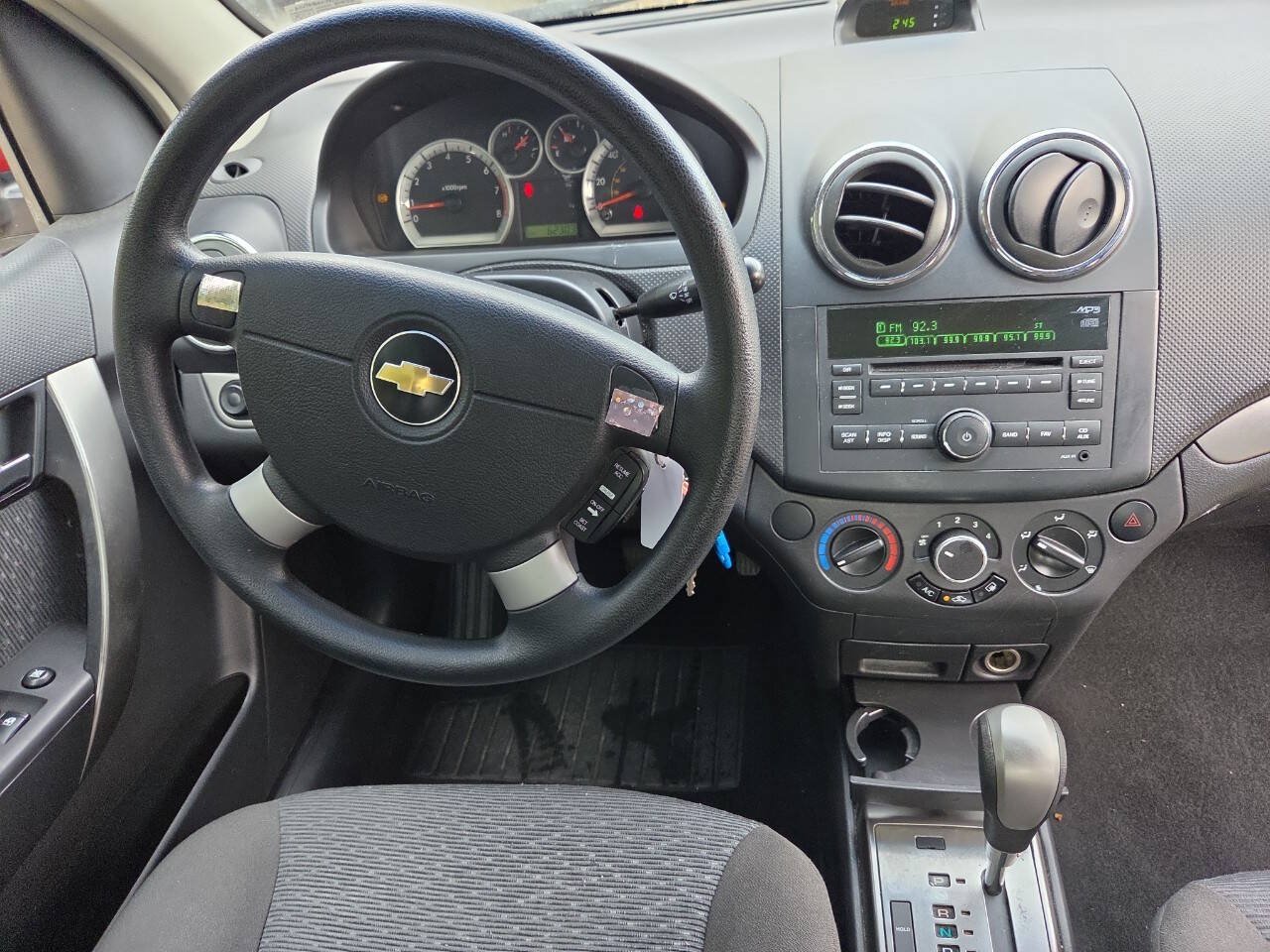 Used 2007 Chevrolet Aveo LT FWD image 28