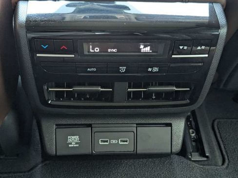 Used 2024 Acura MDX SH-AWD w/ Technology Package image 15