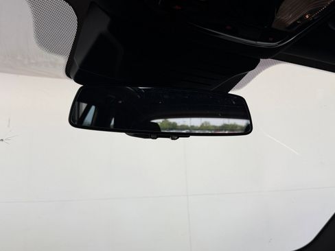 Used 2024 BMW X5 sDrive40i w/ M Sport Package RWD image 19