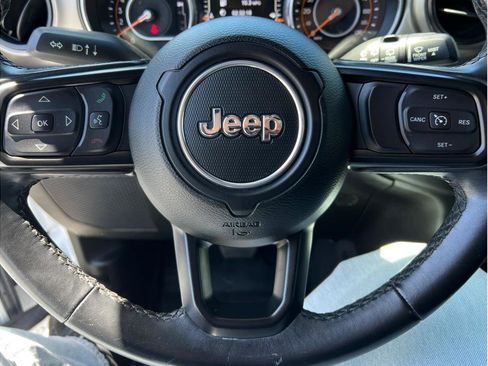 Used 2021 Jeep Wrangler Unlimited Sport AWD/4WD image 12