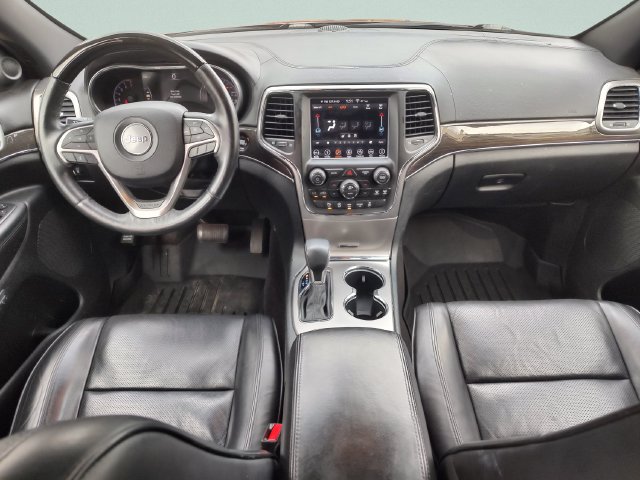 Used 2018 Jeep Grand Cherokee Overland AWD/4WD image 9