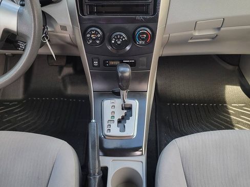 Used 2010 Toyota Corolla LE w/ All Weather Guard Pkg FWD image 25