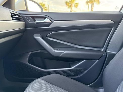 Used 2019 Volkswagen Jetta S image 27