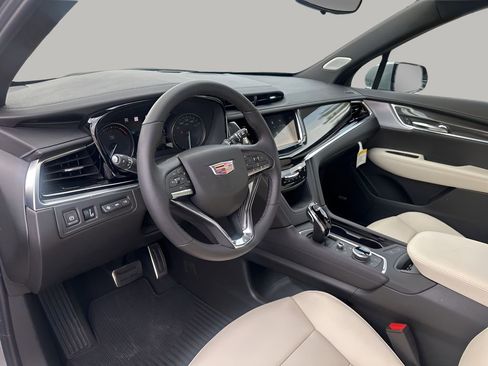 New 2025 Cadillac XT6 Sport w/ Technology Package image 23