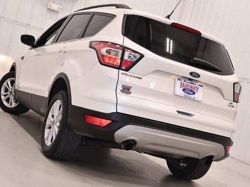 Certified 2018 Ford Escape SE w/ SE Sync 3 Package AWD/4WD image 34