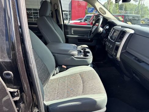 Used 2016 RAM 2500 Big Horn w/ Black Appearance Group AWD/4WD image 9