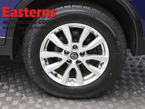 Used 2020 Nissan Rogue SV AWD/4WD image 8