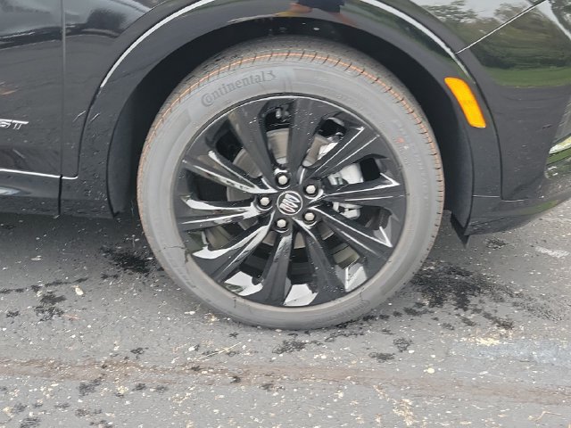 New 2026 Buick Envista Sport Touring w/ Convenience I Package FWD image 5