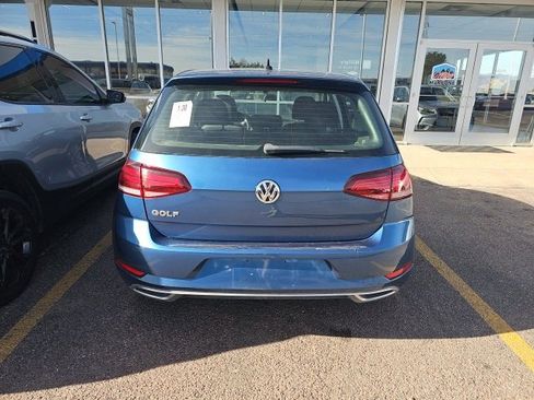 Used 2019 Volkswagen Golf S image 4