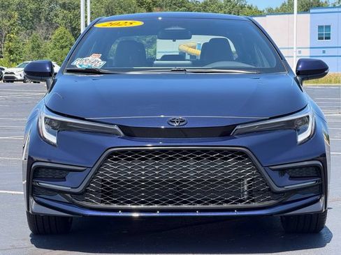 Used 2025 Toyota Corolla SE FWD image 9