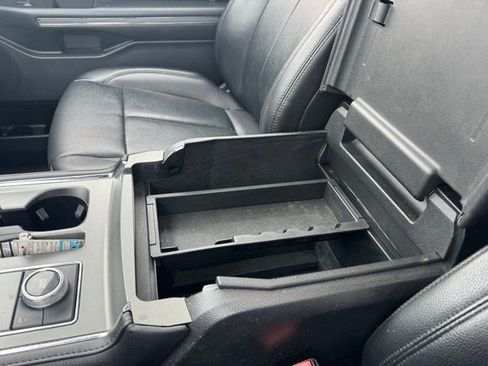 Used 2020 Ford Expedition Max XLT w/ Equipment Group 202A image 23