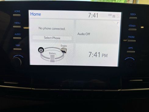Used 2022 Toyota Sienna XLE FWD image 18