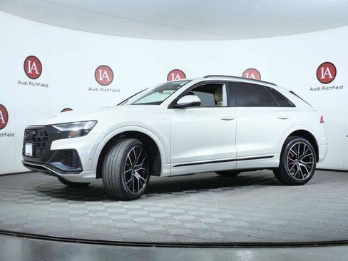 Used 2023 Audi Q8 Premium Plus AWD/4WD image 4
