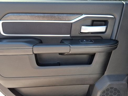Used 2024 RAM 3500 Big Horn AWD/4WD image 19