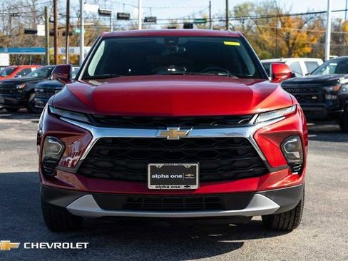 Used 2023 Chevrolet Blazer LT w/ Driver Confidence Package image 2