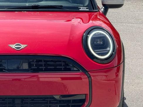 Used 2026 MINI Cooper 2-Door Hardtop FWD image 10
