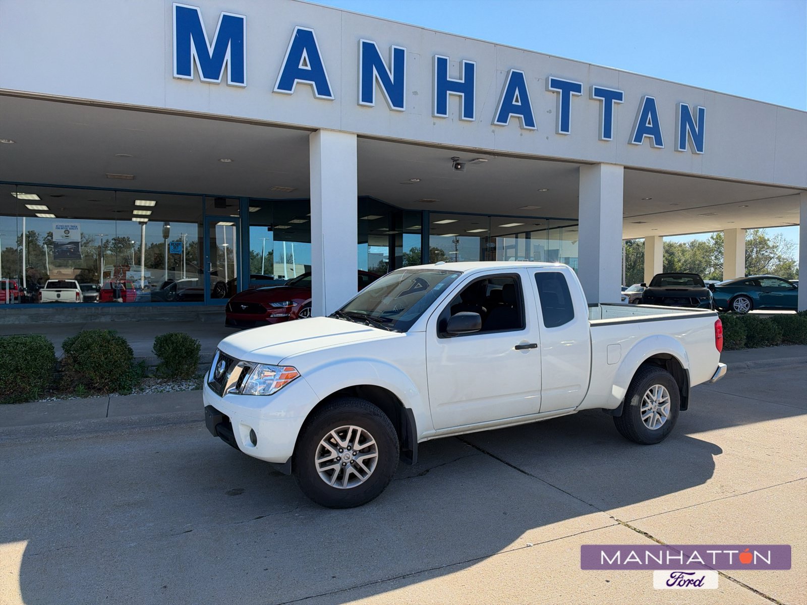 Used 2018 Nissan Frontier SV AWD/4WD image 1