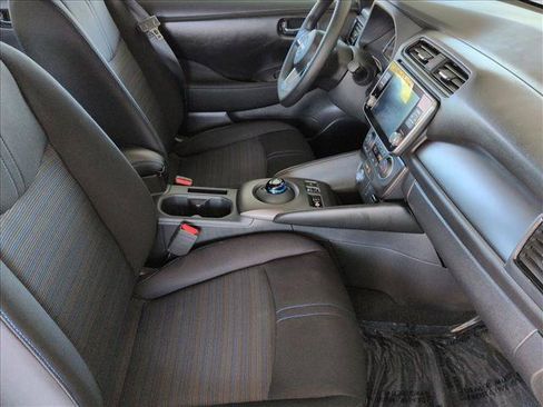 Used 2025 Nissan Leaf S FWD image 19