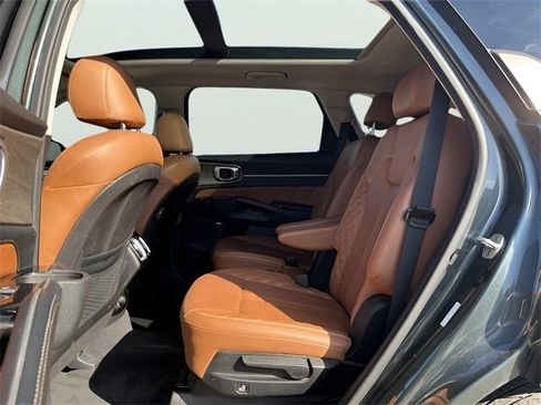 Used 2022 Kia Sorento SX Prestige w/ Rust Color Package image 35