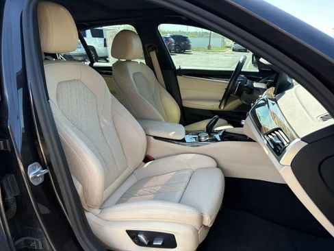 Used 2021 BMW 530i xDrive w/ Premium Package AWD/4WD image 17