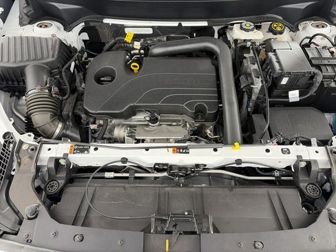 Used 2023 GMC Terrain SLE FWD image 11