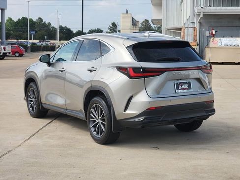 Used 2024 Lexus NX 250 FWD w/ Towing Package (2000 Lbs) image 5