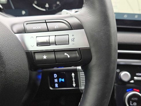 Used 2025 Hyundai Tucson Limited FWD image 28
