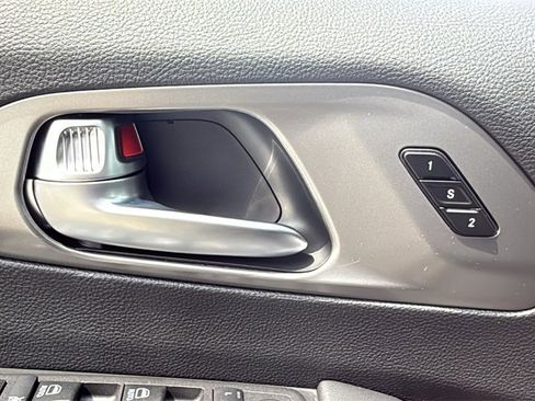 New 2025 Chrysler Pacifica Select image 18