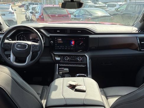Used 2024 GMC Sierra 1500 Denali image 25
