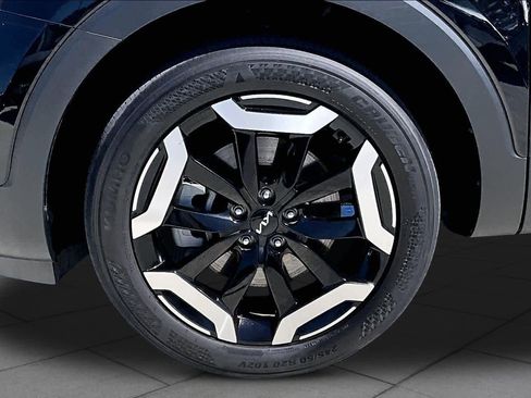 Used 2025 Kia Telluride S FWD image 10