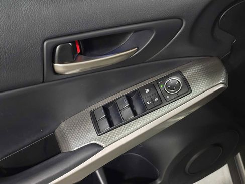 Used 2017 Lexus IS 350 AWD image 27