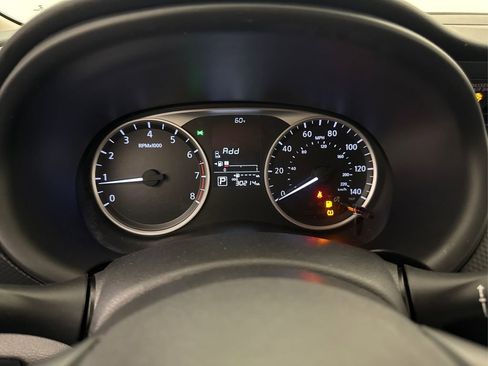 Used 2022 Nissan Kicks S image 37