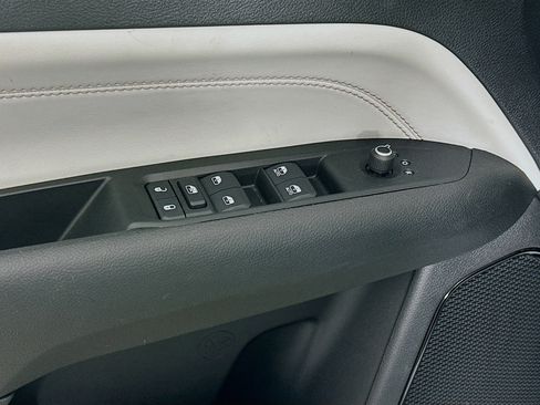 Used 2022 Jeep Compass Limited image 15