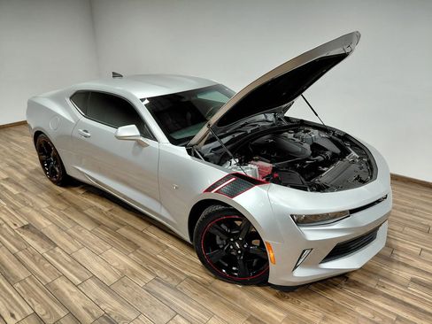 Used 2017 Chevrolet Camaro LT RWD image 17