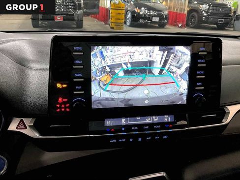 Used 2023 Toyota Sienna LE image 26