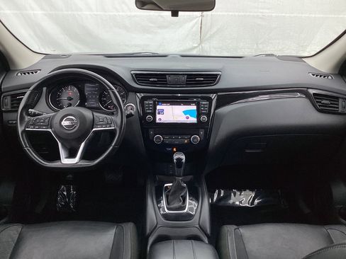 Used 2018 Nissan Rogue Sport SL image 26