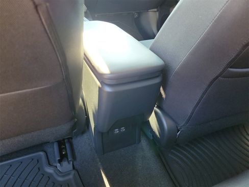 New 2026 Toyota Prius LE image 11