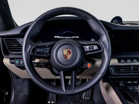 Certified 2025 Porsche 911 Carrera GTS RWD image 9