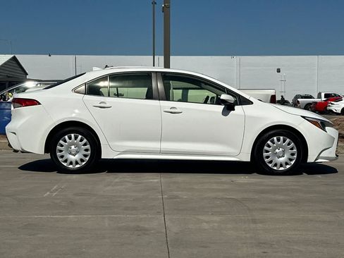 Used 2023 Toyota Corolla LE w/ Carpet Mat Package (TMS) FWD image 9