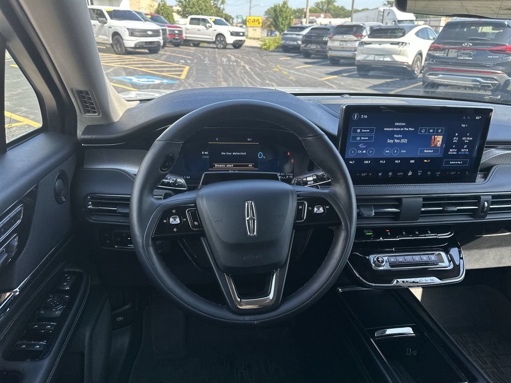 Certified 2025 Lincoln Corsair Grand Touring w/ Equipment Group 302A AWD/4WD image 11