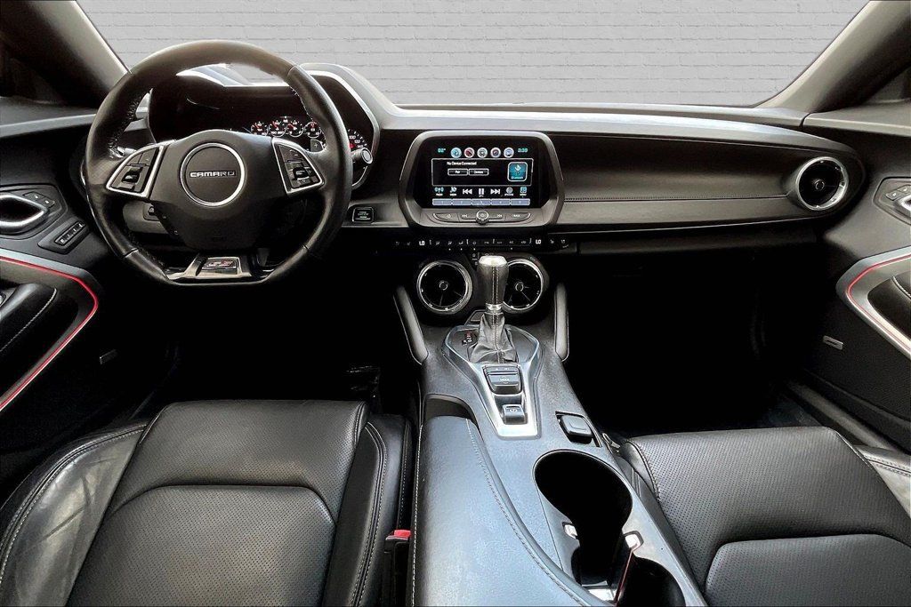 Used 2016 Chevrolet Camaro SS RWD image 7