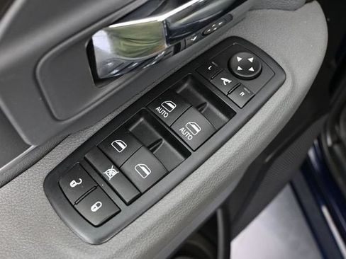 Used 2016 RAM 1500 Big Horn AWD/4WD image 22