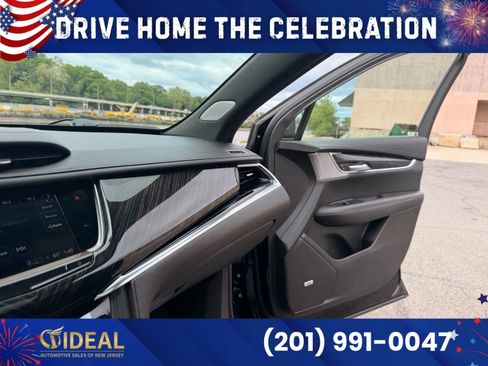 Used 2021 Cadillac XT6 Premium Luxury AWD/4WD image 41
