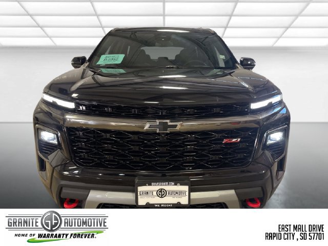 Used 2025 Chevrolet Traverse Z71 w/ Driver Confidence Package AWD/4WD image 14