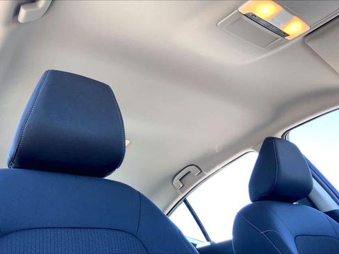 Used 2024 Nissan Altima 2.5 SV image 14