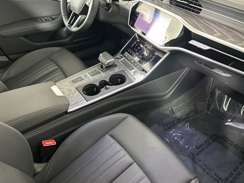 Used 2025 Audi A6 Premium Plus w/ Premium Plus Package image 14