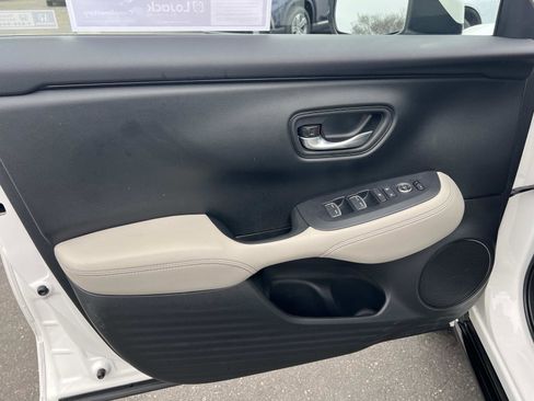 Used 2024 Honda HR-V EX-L image 6